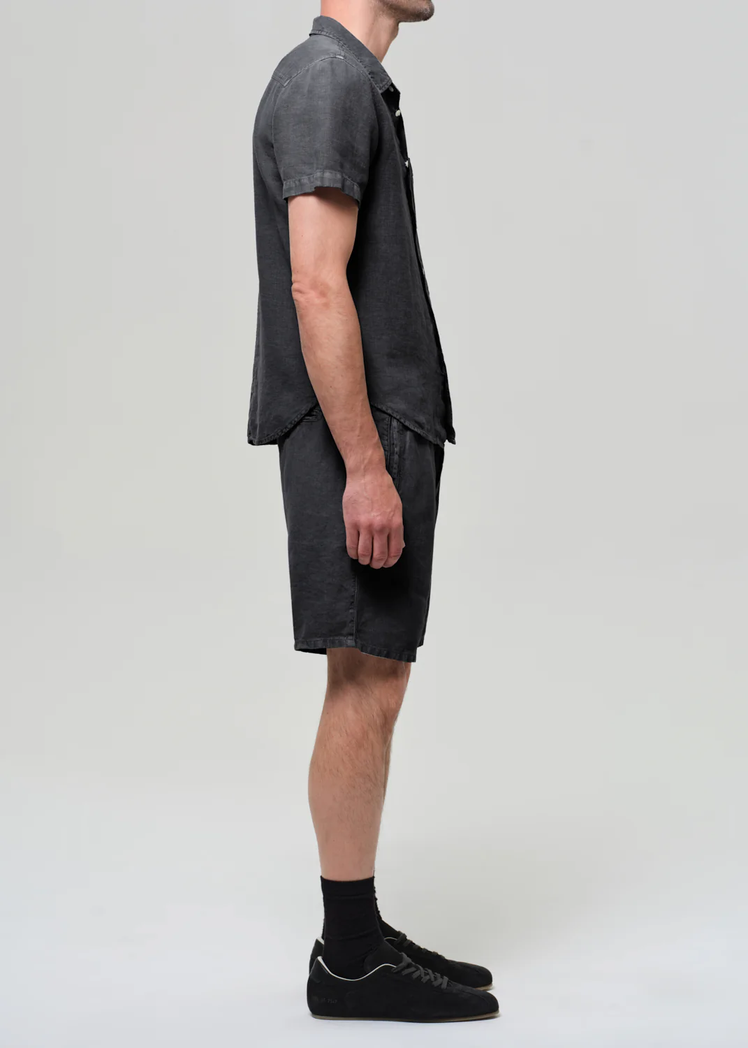 Drawstring Deck Linen Short in Washed Black - Image 4